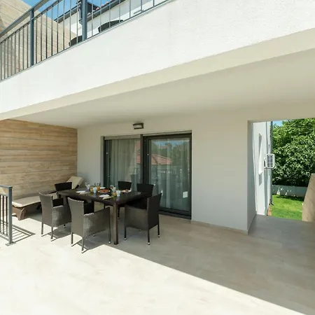 Apartman Mirakul *