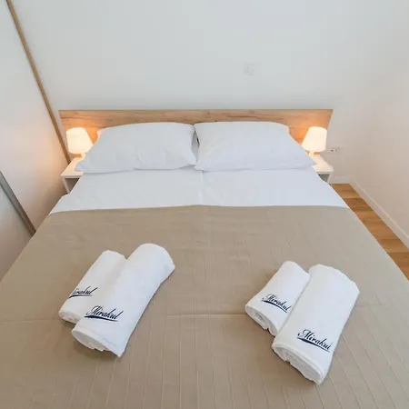 Apartman Mirakul Vir